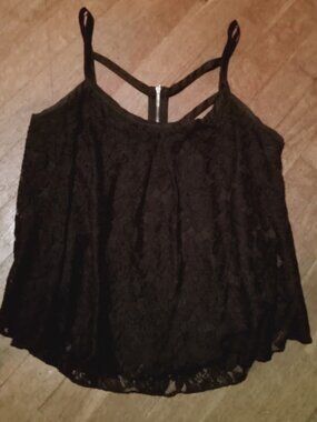 womans small lacey crop tap in black from Guess Jeans